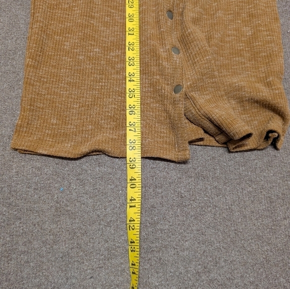 A Pea In The Pod (Small) Maternity Nursing Snap Button Dress - Picture 7 of 7